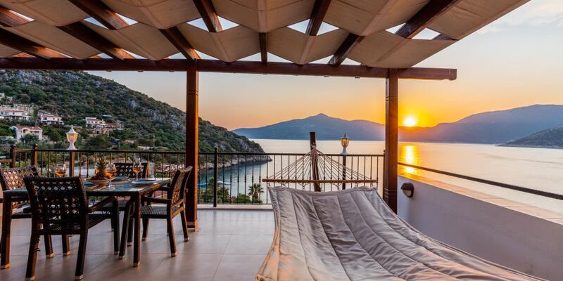 Kuluhana Hotel & Villas