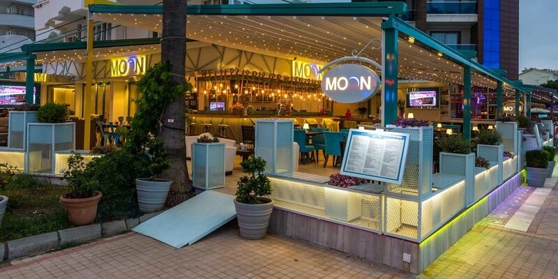 Honeymoon Beach Hotel