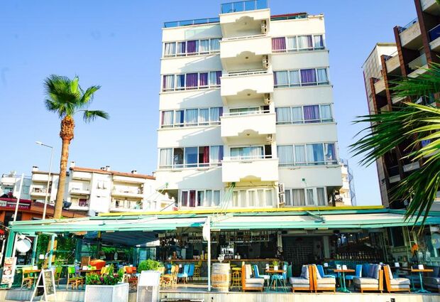 Honeymoon Beach Hotel