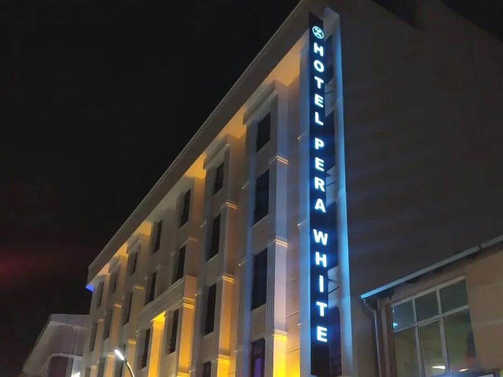 Pera White Hotel