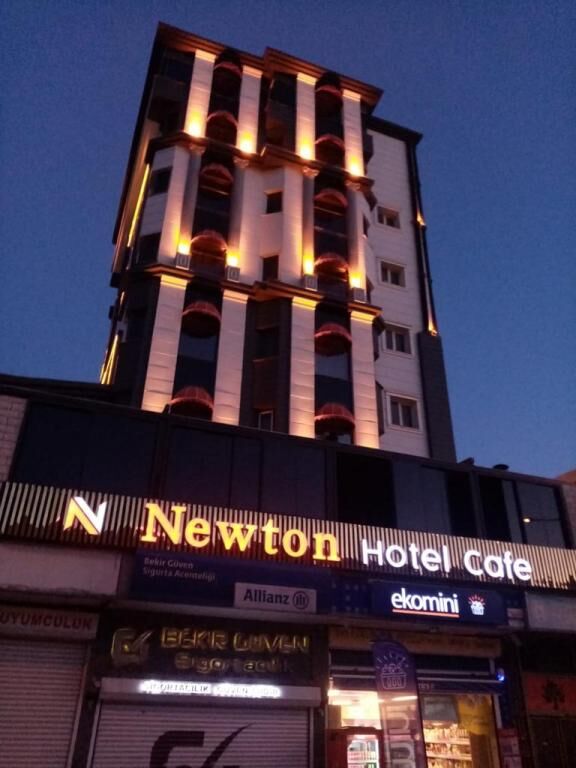 Newton Otel