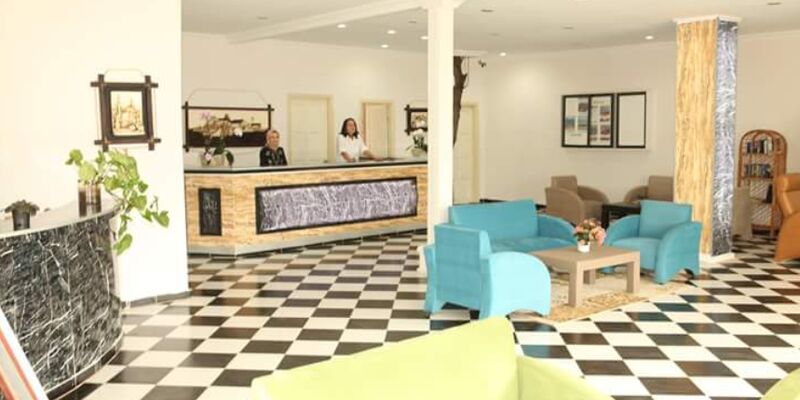 Aperion Beach Hotel