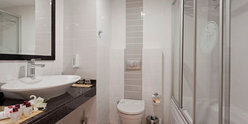 Arabella World Hotel