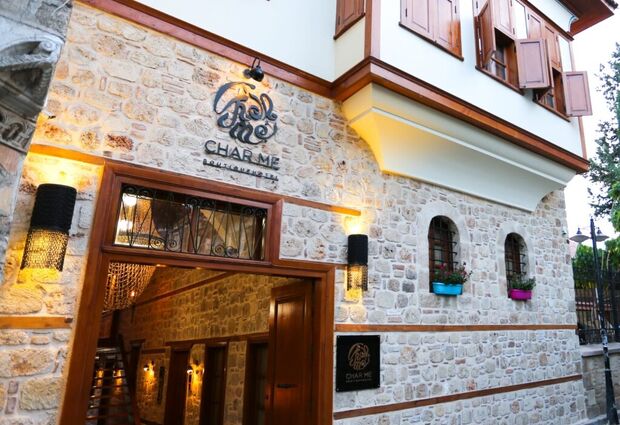 Char Me Boutique Hotel