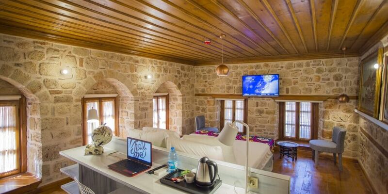 Char Me Boutique Hotel