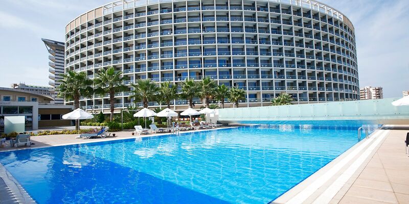Crystal Centro Lara