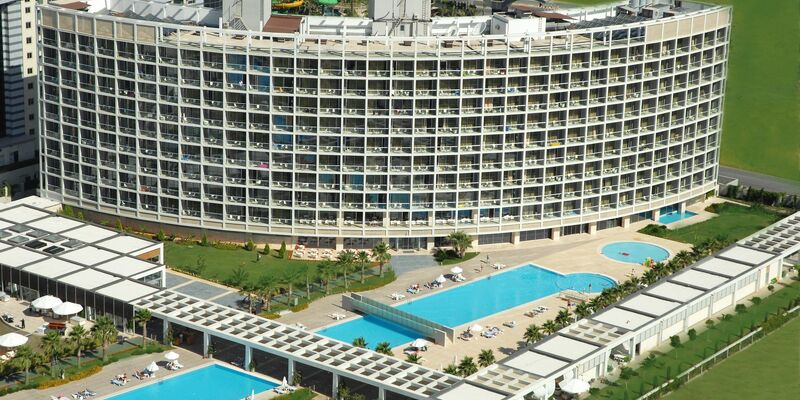 Crystal Centro Lara