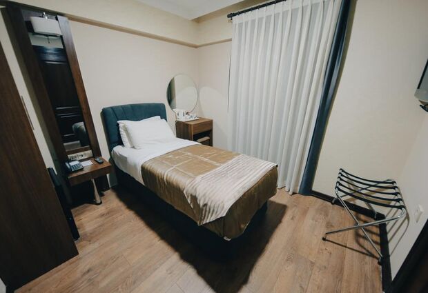 Red Green Hotel Karşıyaka