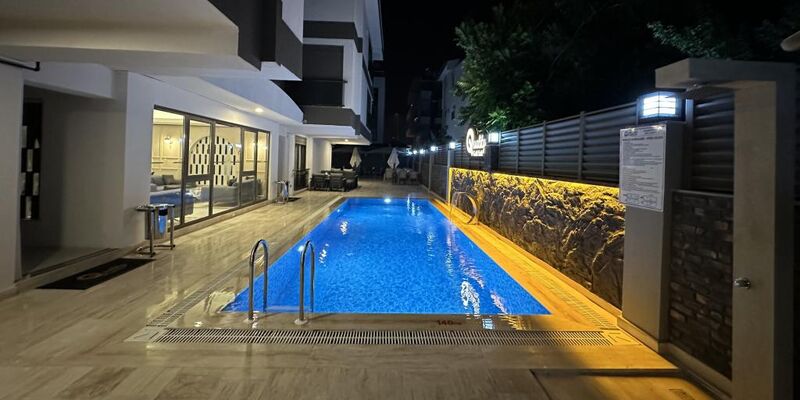 Quality Gold Suit Otel