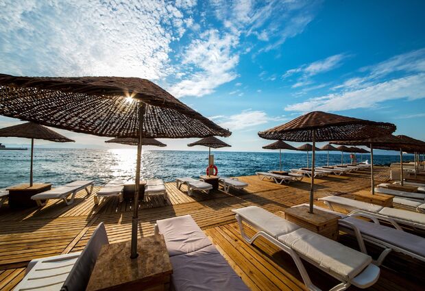 Charisma De Luxe Hotel