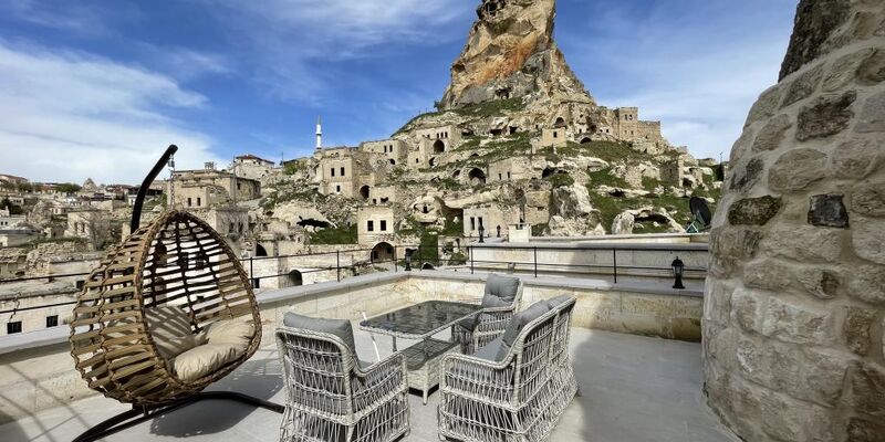 Doctor's Cave Suites