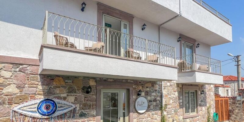 Parla Otel Küçükköy