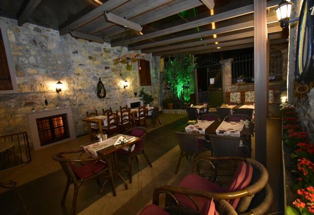 Olivia 1845 Guest House