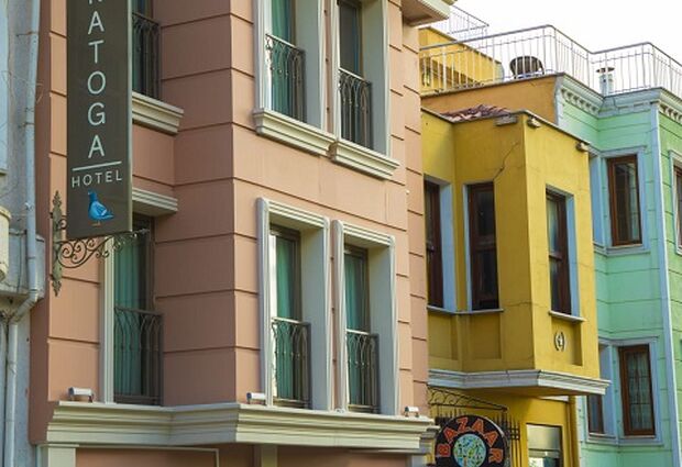 Saratoga Boutique Hotel
