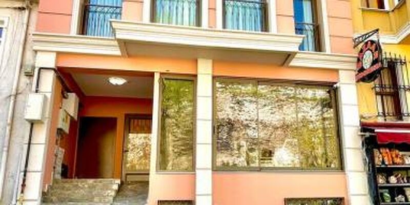 Saratoga Boutique Hotel