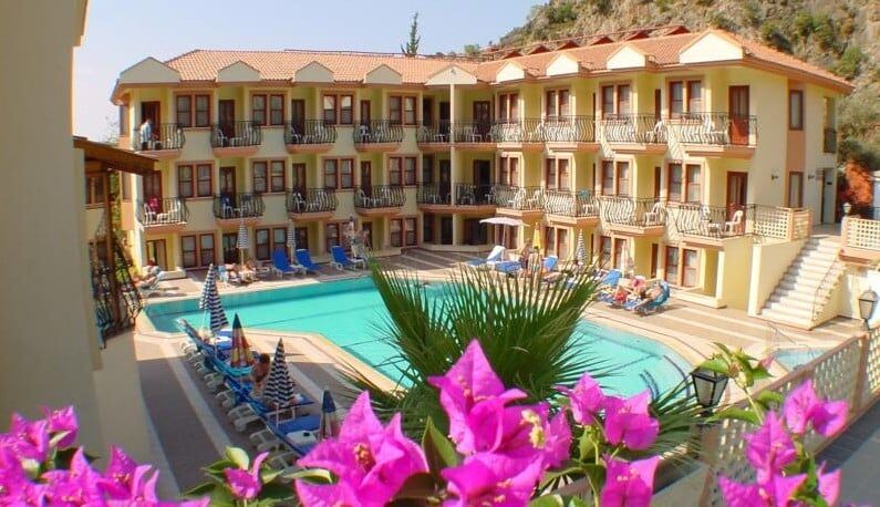 Belcehan Beach Hotel