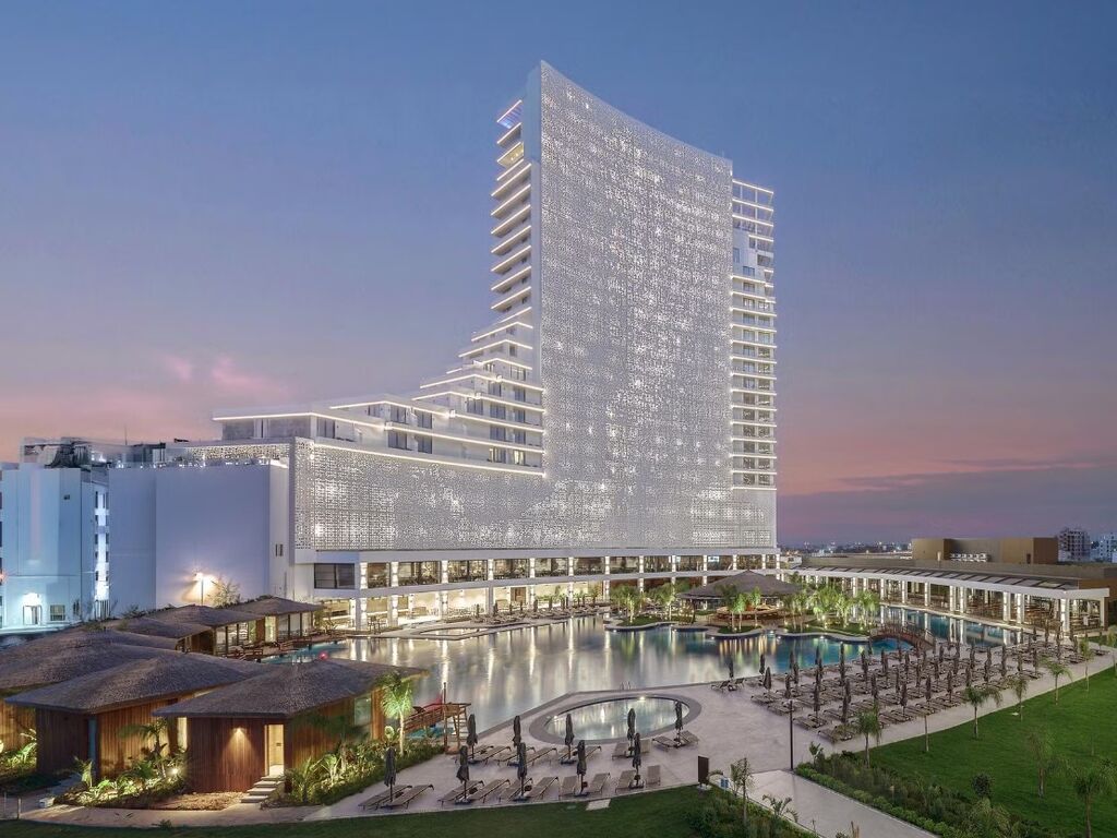 Grand Sapphire Resort