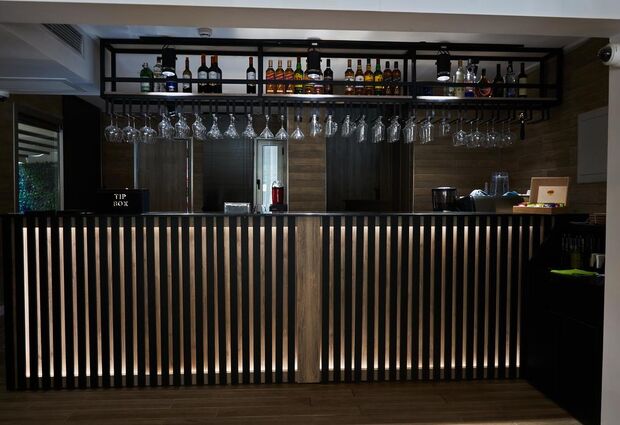 Crown Salamis Hotel