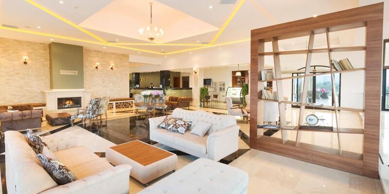 Korineum Golf & Beach Resort