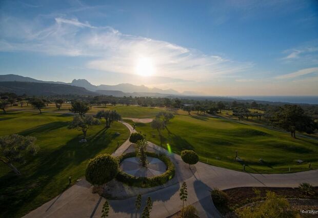 Korineum Golf & Beach Resort