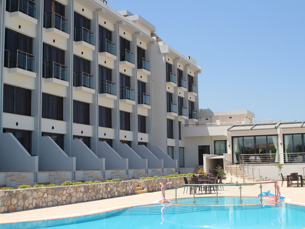 Oasis Hotel