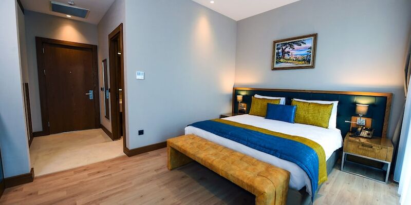 Cher Hotel & Spa