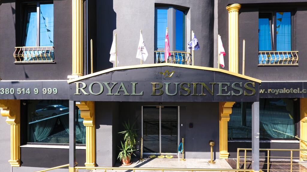 Royal Business Hotel & Restaurant