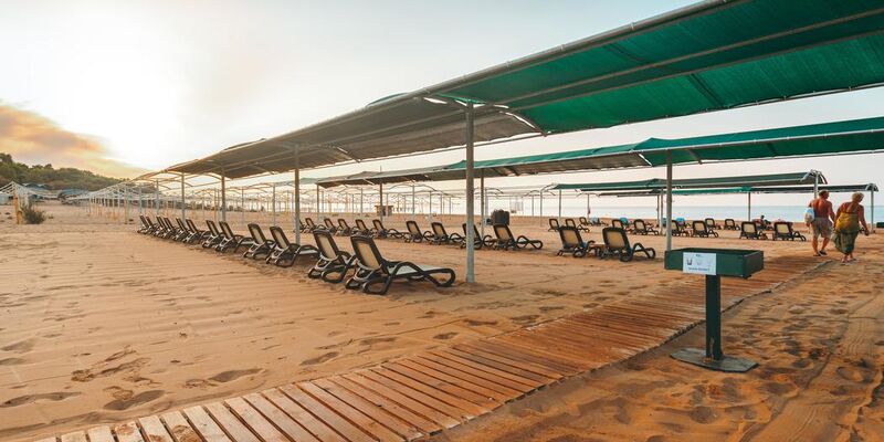 Royal Atlantis Beach