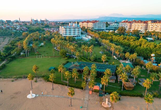 Royal Atlantis Beach