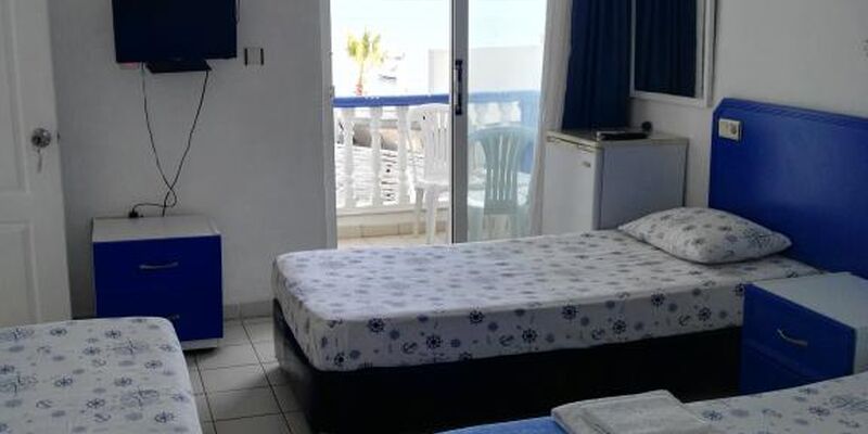 Uysal Motel Beach