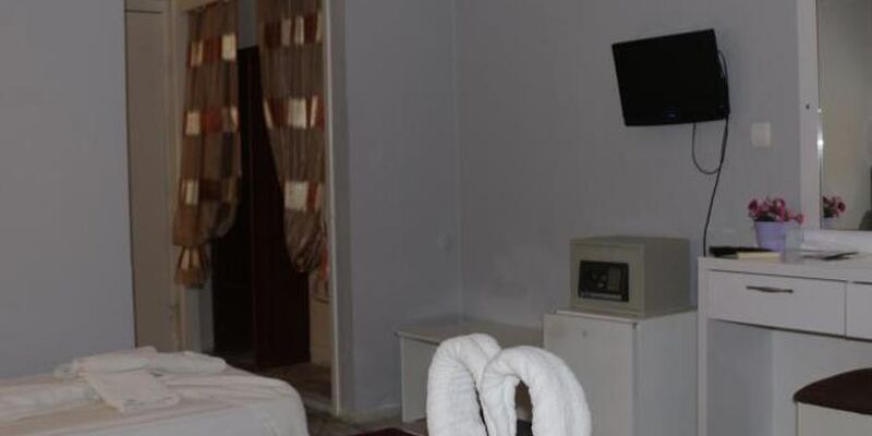 Zeus Turunç Hotel