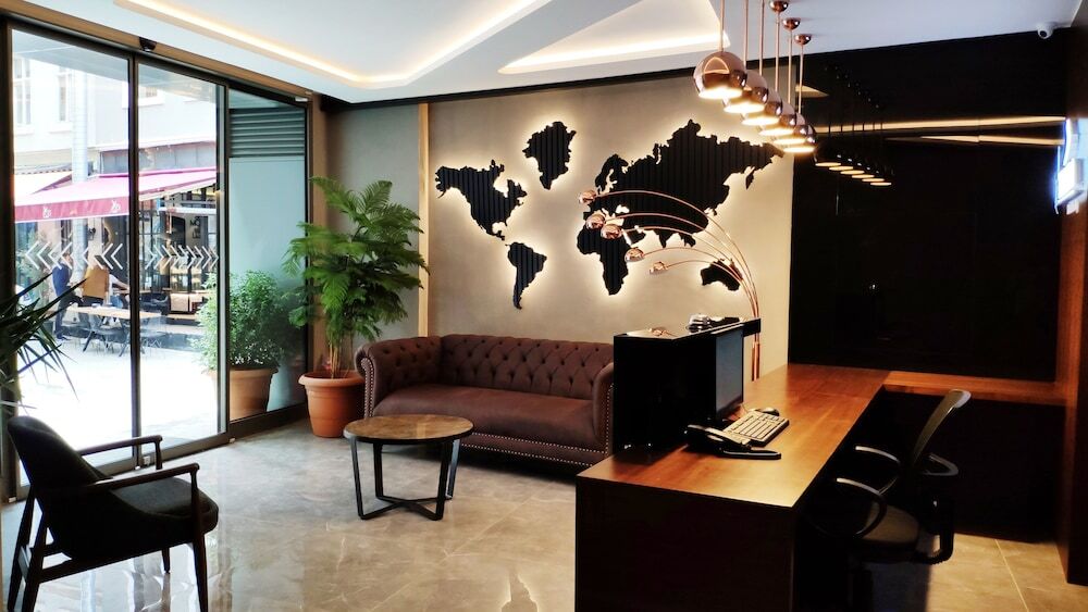 Triada Hotel Karakoy