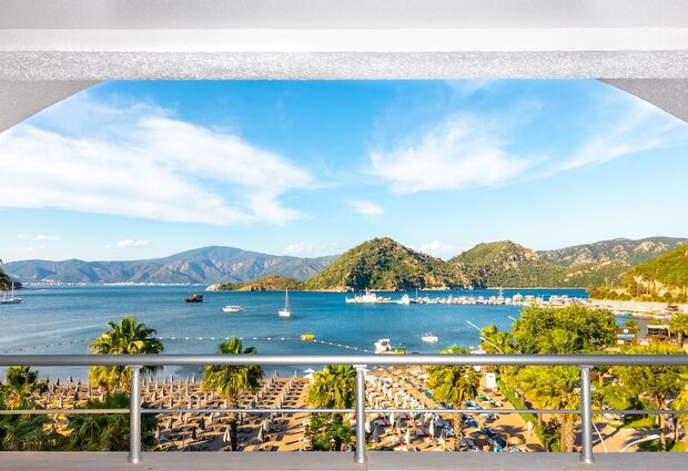 Faros Premium Beach Hotel