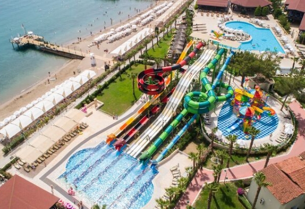 Crystal Flora Beach Resort
