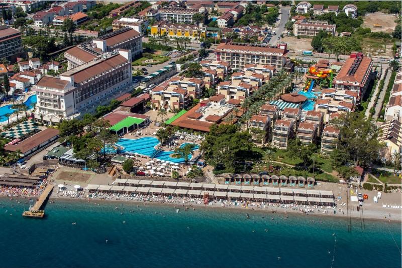 Crystal Aura Beach Resort &Spa