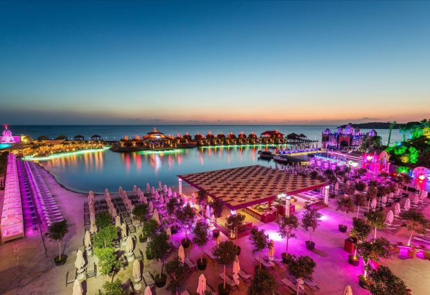Cratos Premium Hotel & SPA