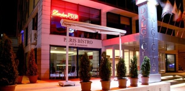 Dalgıçlar Hotel
