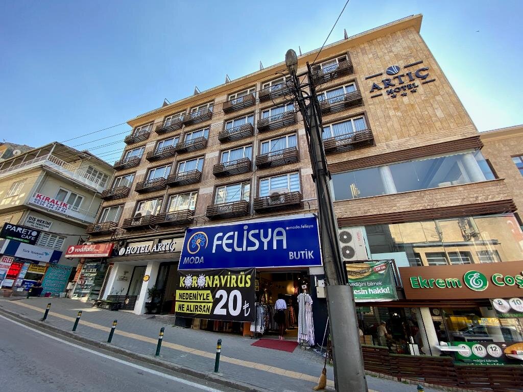 Artıç Hotel