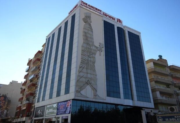 The Ancient Mesopotamia Hotel Batman