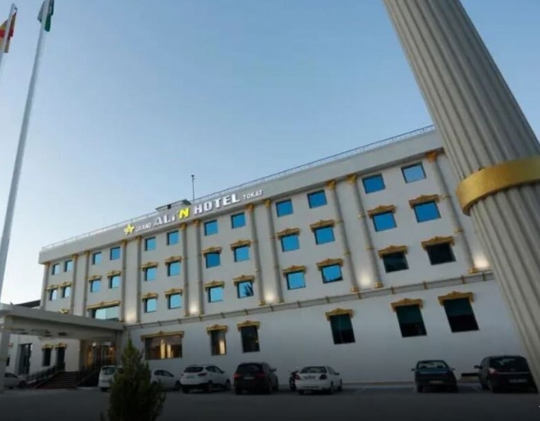 Grand Ali'n Hotel