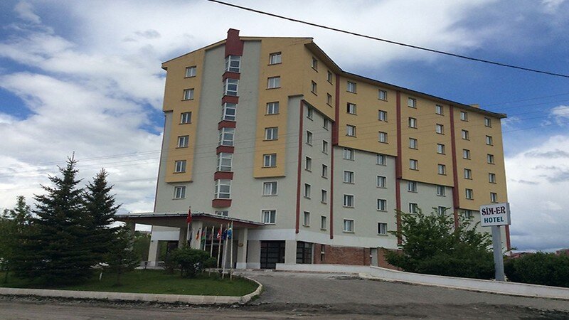 Sim-Er Hotel