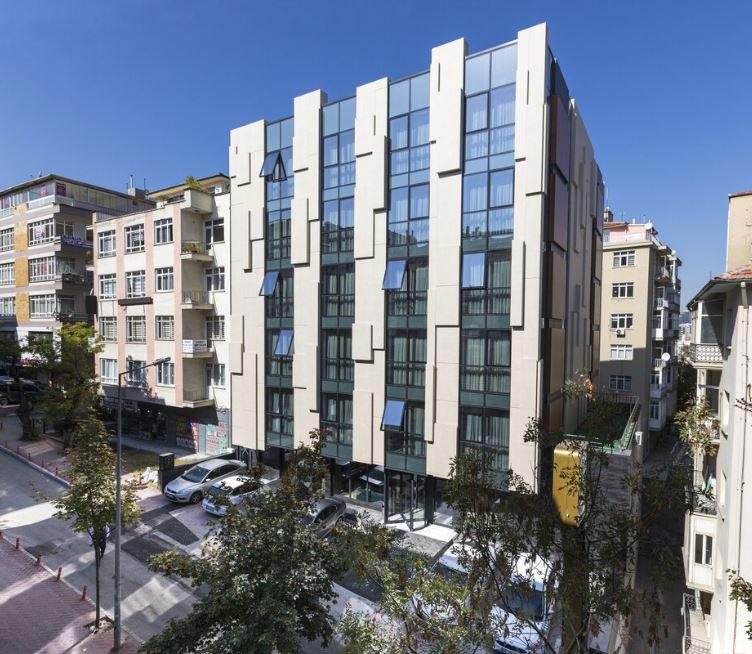 İzz Otel