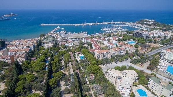 Risus Garden Marina Hotel