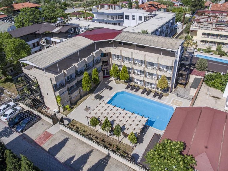 Ayapam Hotel