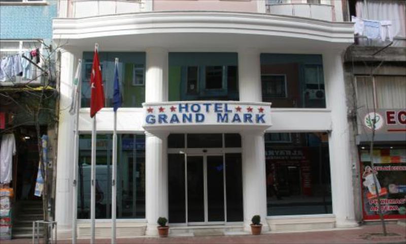 Grand Mark Hotel