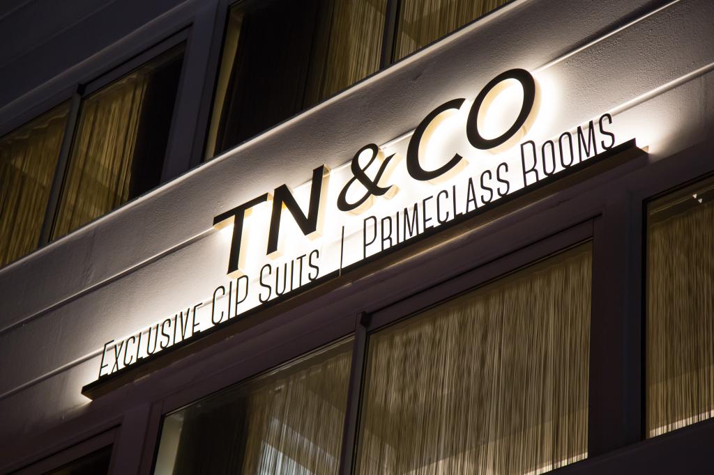 TN&CO CIıp Hotel