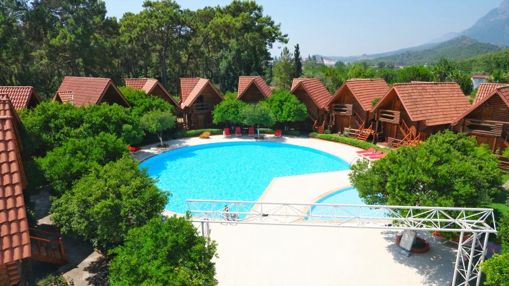 Woodline Hotel