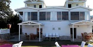 Yona Motel