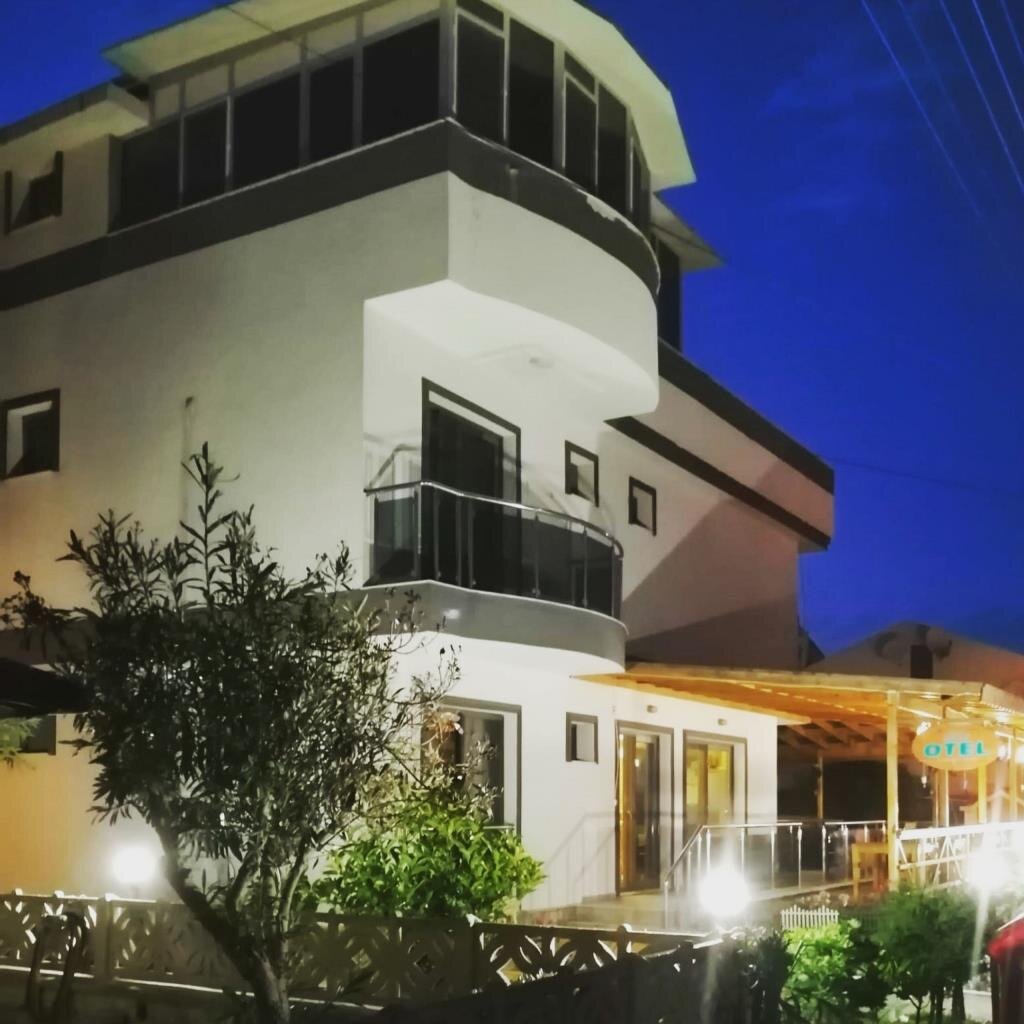 Lal's Otel