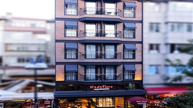 Redstone Hotel